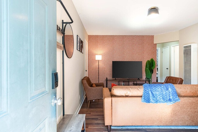 Photo - 2312 Bonar St Unit ID1325685P