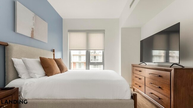 Photo - 600 4th St SW Unit 818