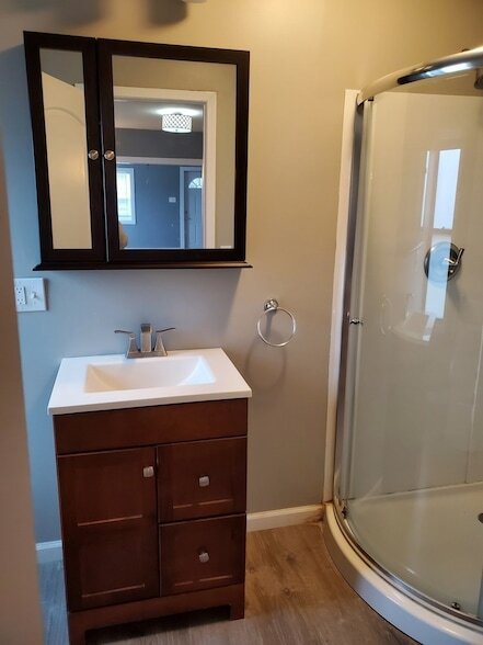 Photo - 496 Edwards Ave