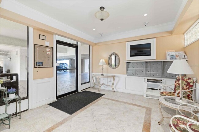 Photo - 1500 Park Beach Cir Unit 6C