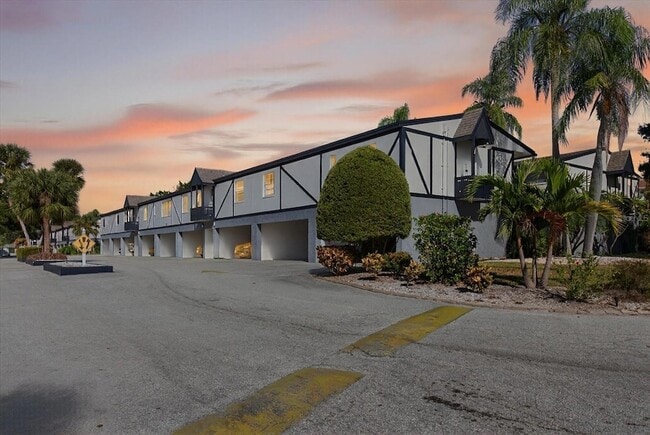 Building Photo - 1146 King Arthur Ct Unit 110