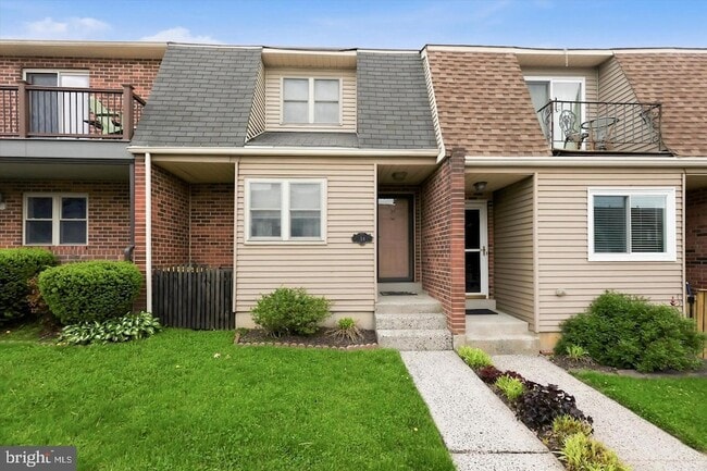 Building Photo - 34 Kelmar Ave