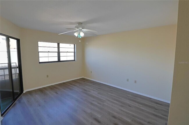 Photo - 2515 Bayshore Gardens Pkwy Unit 9