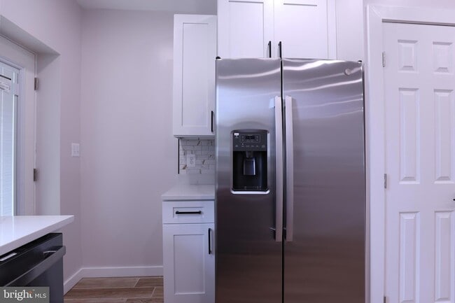 Photo - 2039 Rosedale St NE