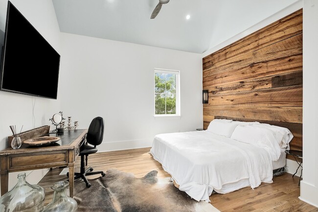 Photo - 45 Pine Knoll Ln