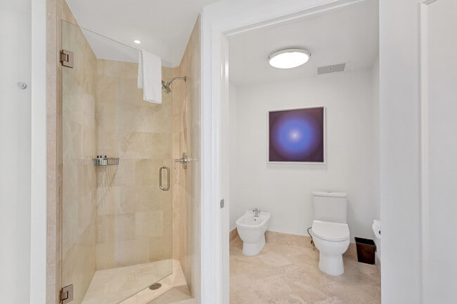 Photo - 4401 Collins Ave Unit ID1234545P