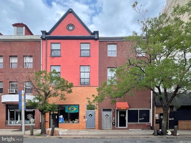 Building Photo - 1211 Race St Unit 3R