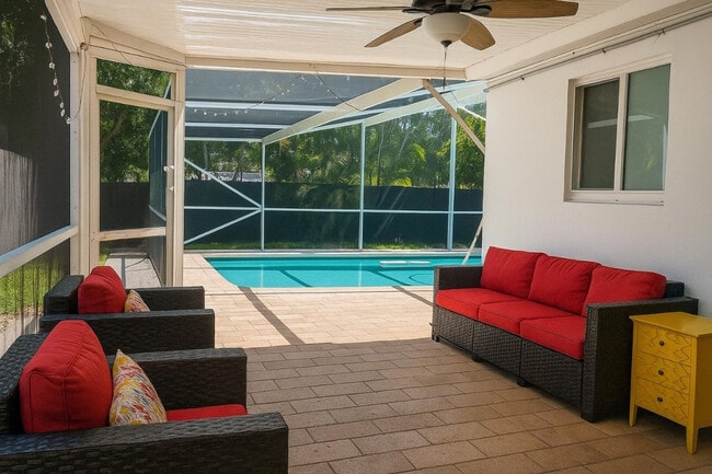 Photo - 3530 NE 13th Ave Unit ID1239382P