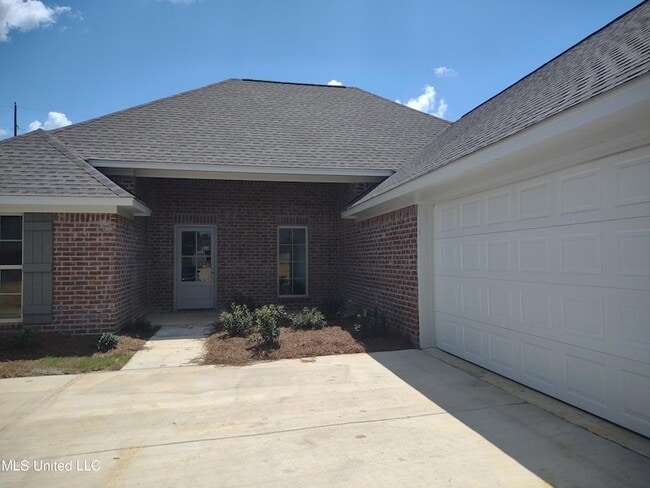 Photo - 599 Westfield Dr