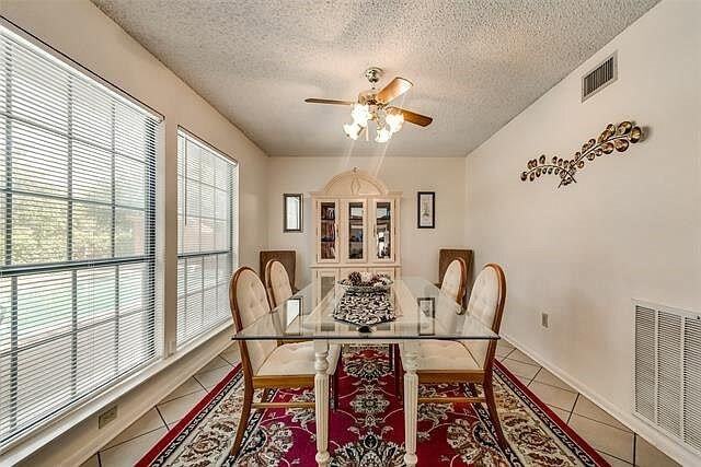 Photo - 301 Centennial Blvd