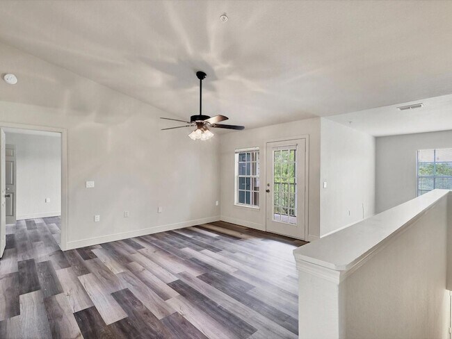 Photo - 8911 Manor Loop Unit 205
