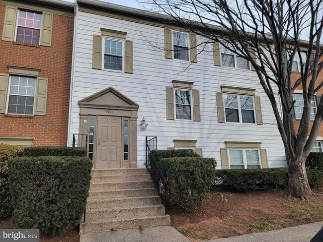 Building Photo - 9220 Niki Pl Unit 201