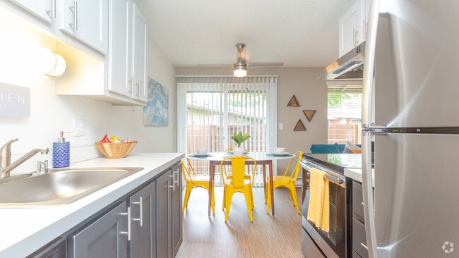 3BR,1BA-1300SF - ReNew Dash Point