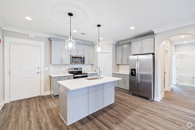 3BR, 2BA - 1,375SF - Kitchen - West Edge