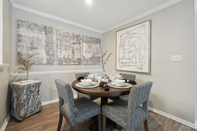 Dining Room Model - Rosemont Brook Hollow