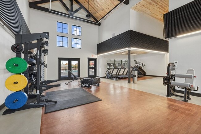 Building Photo - Solace at the Ranch