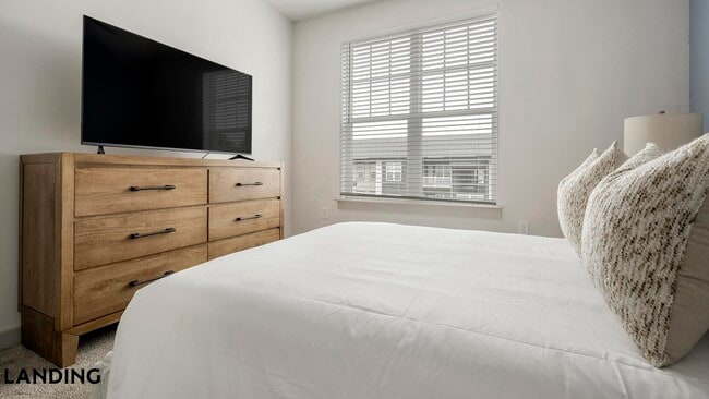 Photo - 340 W 25th St Unit 10-301