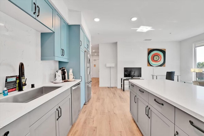 Photo - 3798 7th Ave Unit ID1254834P