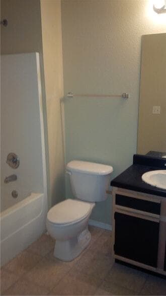 Photo - 820 W Piedmont Pl Unit 6