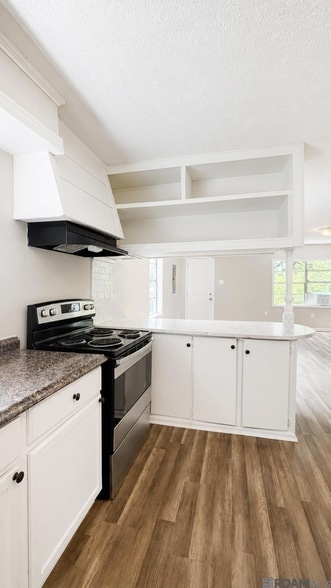 Photo - 4311 Stewart St