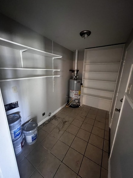 Photo - 4523 Lawrence Rd