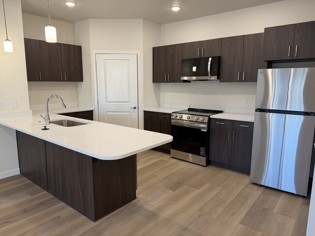 Photo - Mountain View Apartments