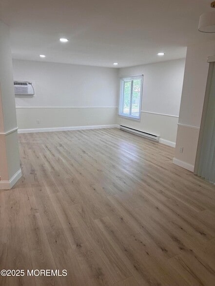 Photo - 32 Meadow Green Cir