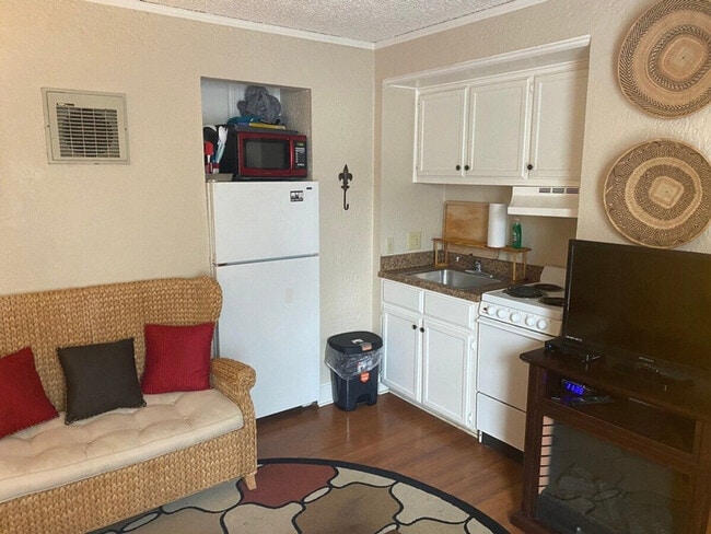 Photo - 3762 Bertrose St Unit SI ID1592666P