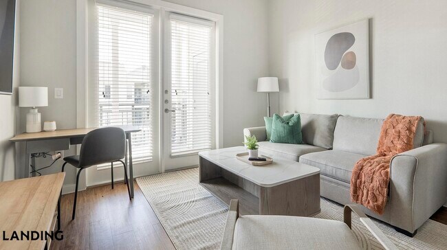 Building Photo - 4300 Cromwell Dr Unit 5305