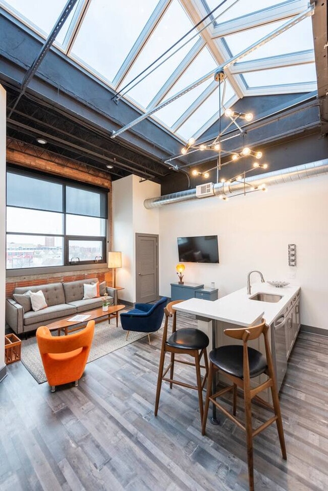 Building Photo - 350 East Ave Unit ID1258968P