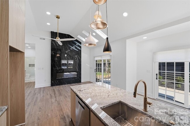 Photo - 1840 Merriman Ave