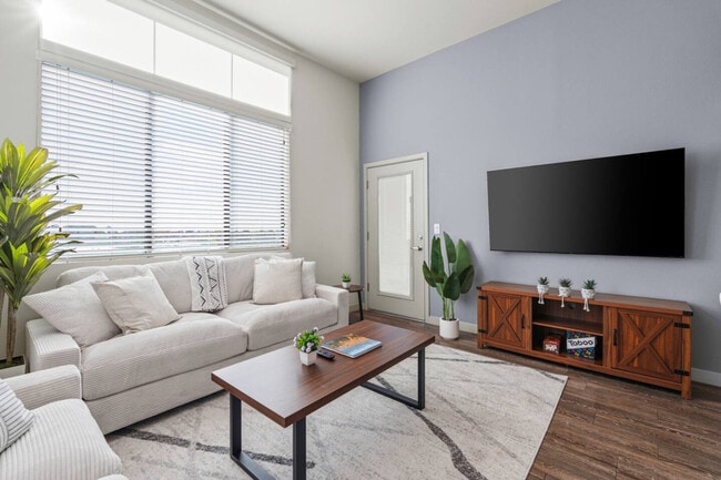 Photo - 711 W Broadway Rd Unit ID1366980P