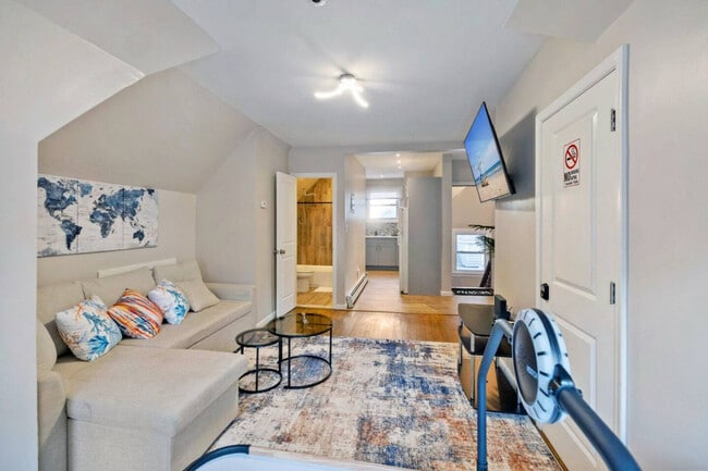 Building Photo - 61 Washington Terrace Unit ID1357414P