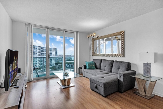 Building Photo - 3901 S Ocean Dr Unit FL14-ID1049809P