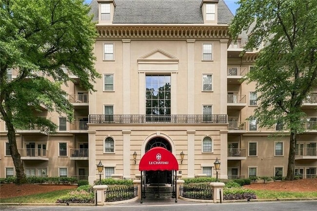 Photo - 2865 Lenox Rd NE Unit 210