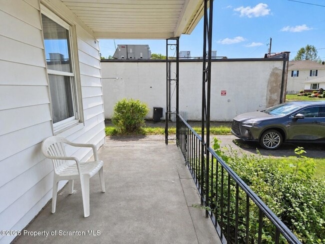 Photo - 2510 Boulevard Ave Unit 2