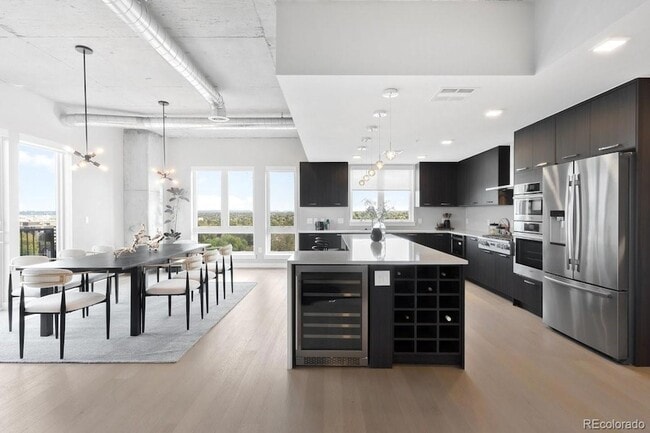 Building Photo - 1515 Julian St Unit 802