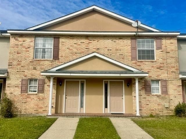 Building Photo - 1600 Newport Pl Unit 8