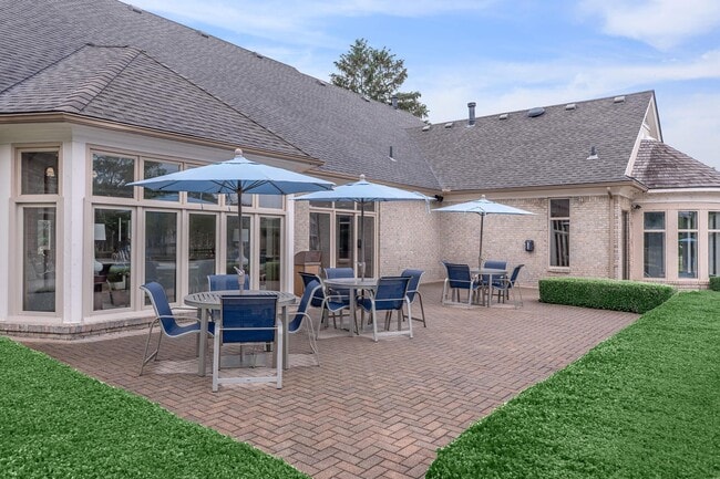 Photo - Manors at Knollwood