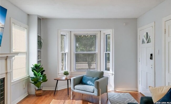 Photo - 422 Pershing Ave