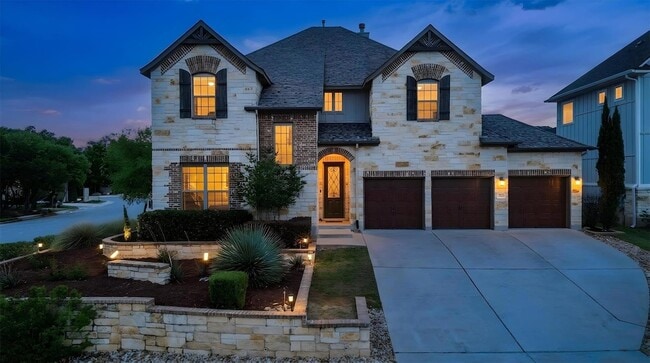 Photo - 203 Ancient Oak Way