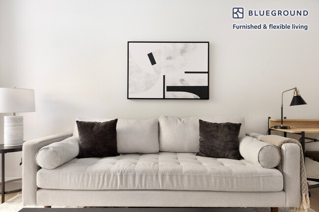 Photo - 2225 S Beverly Glen Blvd Unit FL1-ID1363