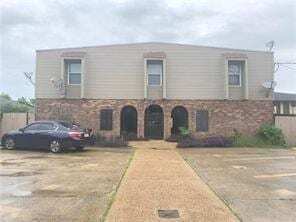 Building Photo - 213 Rosebud St Unit F