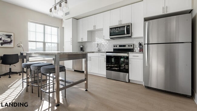 Photo - 900 N Tryon St Unit 5114
