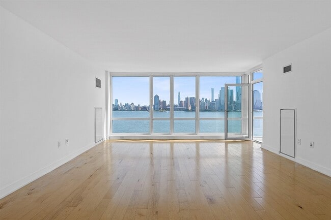 Photo - 2 2nd St Unit Residence 1103