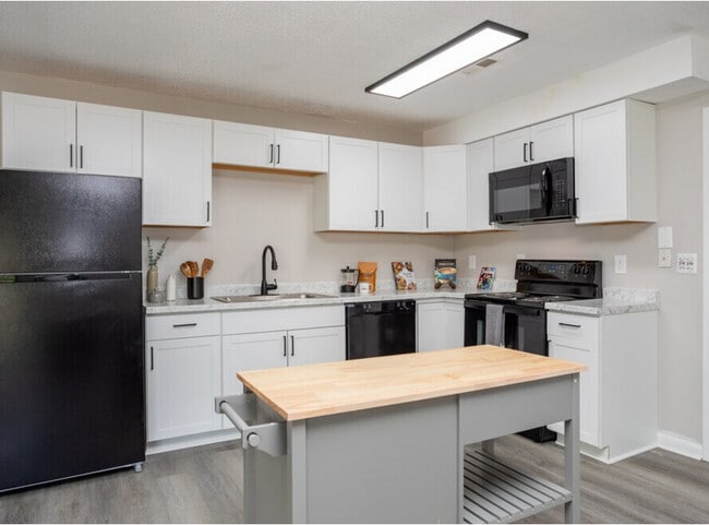 Photo - Brookside Apartments