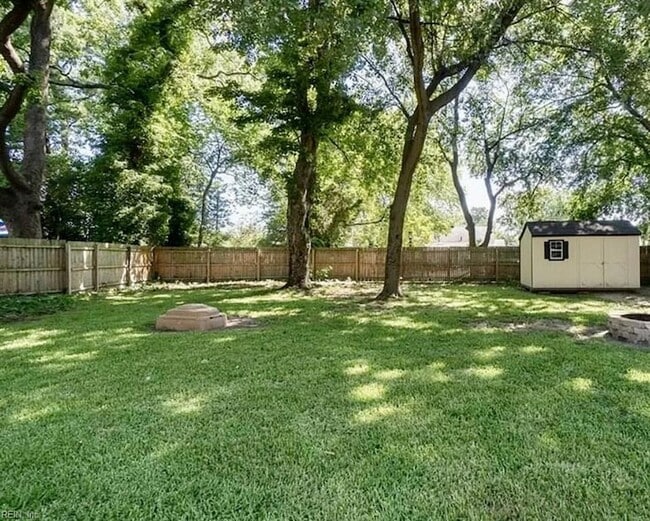 Photo - 3668 Hyde Cir