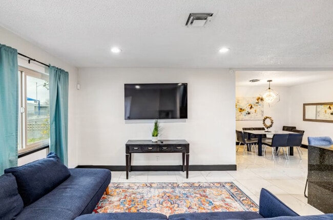 Photo - 6241 W Washington Ave Unit SI ID1620952P