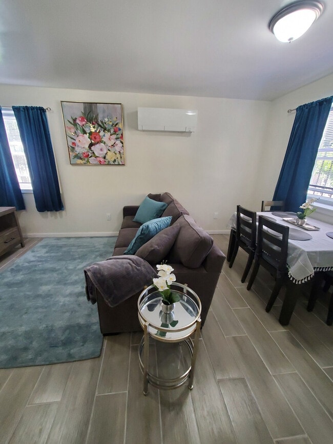 Photo - 541 S 9th Ave Unit SI ID1497911P