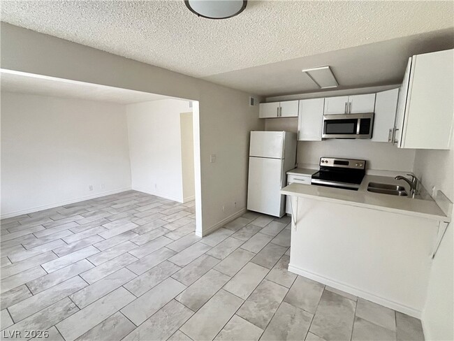 Photo - 212 Orland St Unit 28